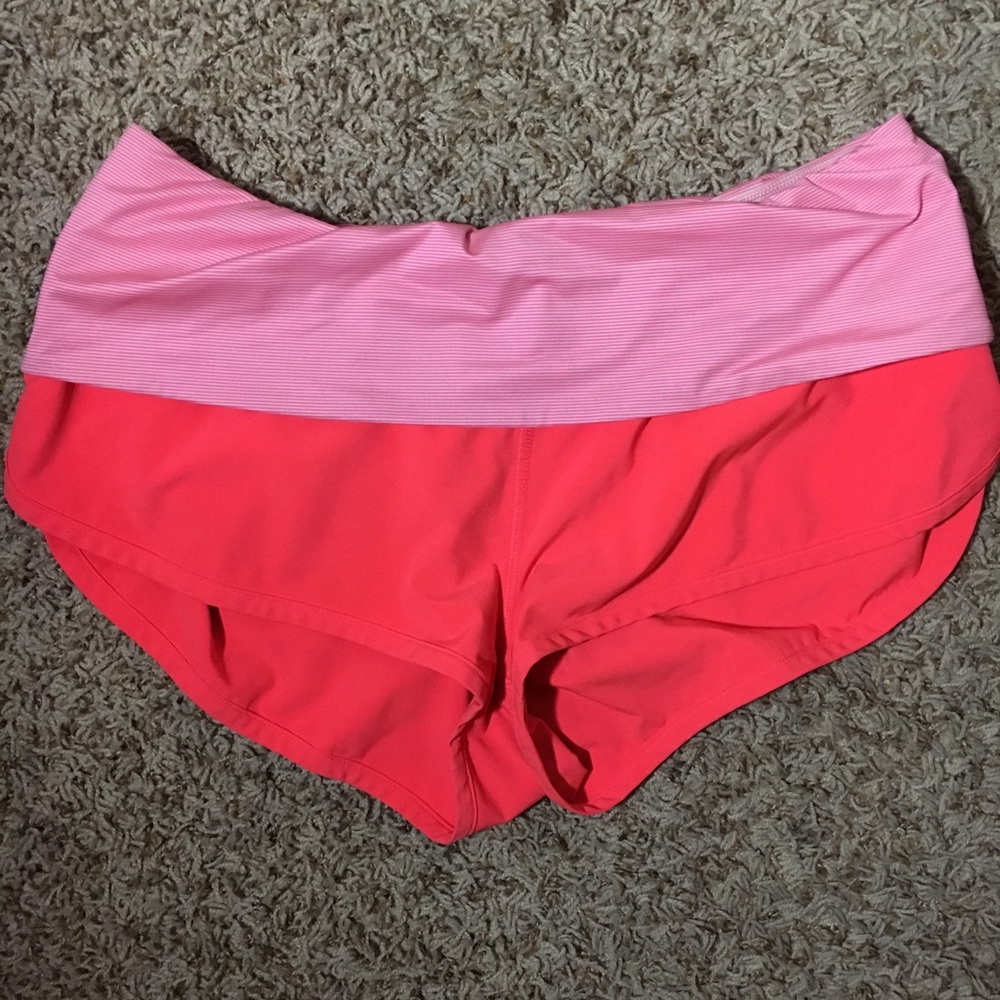 lululemon pink shorts